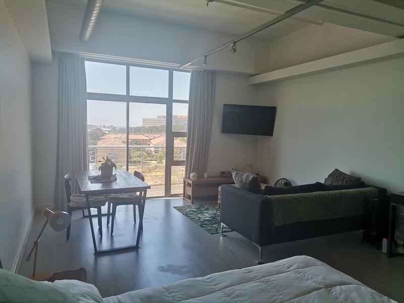 To Let 1 Bedroom Property for Rent in Woodstock Western Cape